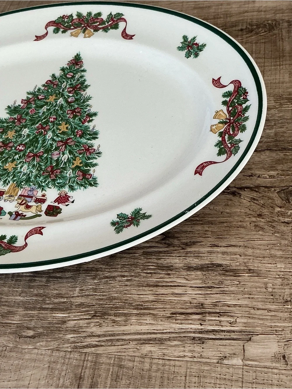 Johnson Brothers Christmas Tree Oval Serving Platter - White, Green, Red, Gold
